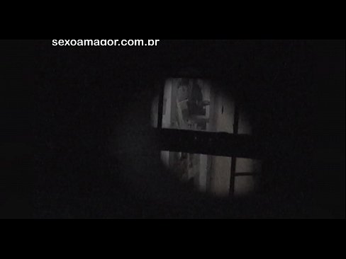 ❤️ Lourinho é filmado secretamente por um voyeur de bairro escondido atrás de tijolos ocos ☑ Porno vk em nós ️❤